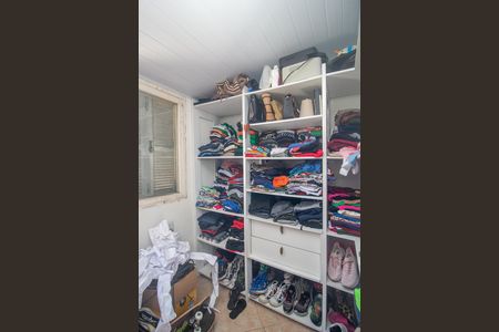 Casa à venda com 134m², 4 quartos e 5 vagas Casa à venda com 134m², 4 quartos e 5 vagasCloset