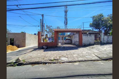 Casa à venda com 134m², 4 quartos e 5 vagas Casa à venda com 134m², 4 quartos e 5 vagasFachada