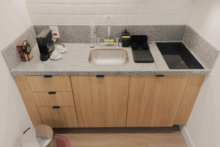 Cozinha de kitnet/studio à venda com 1 quarto, 23m² em Pinheiros, São Paulo