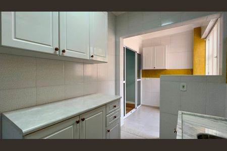 Apartamento à venda com 71m², 2 quartos e sem vagaCozinha
