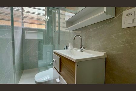 Apartamento à venda com 71m², 2 quartos e sem vagaBanheiro