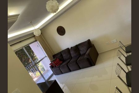 Apartamento à venda com 3 quartos, 77m² em Parque Tomas Saraiva, São Paulo