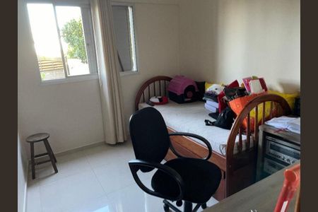 Apartamento à venda com 3 quartos, 77m² em Parque Tomas Saraiva, São Paulo