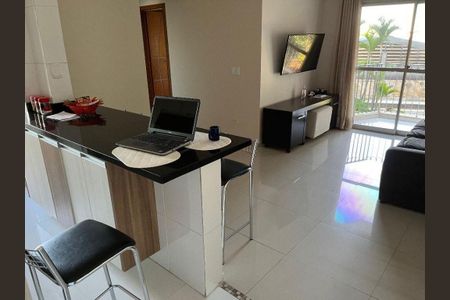 Apartamento à venda com 3 quartos, 77m² em Parque Tomas Saraiva, São Paulo