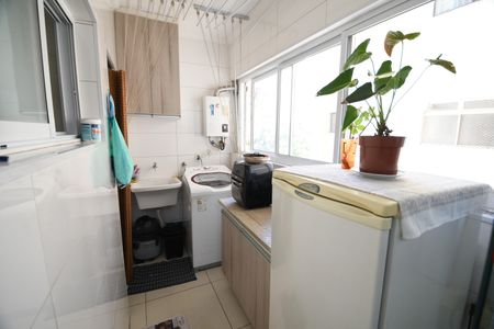 Apartamento à venda com 107m², 3 quartos e 2 vagasÁrea de Serviço