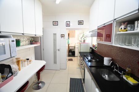 Apartamento à venda com 107m², 3 quartos e 2 vagasCozinha