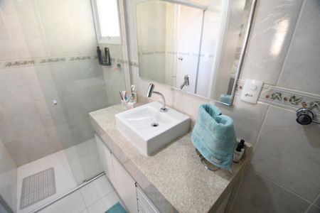 Apartamento à venda com 107m², 3 quartos e 2 vagasBanheiro - Suíte