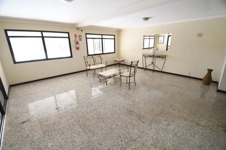 Apartamento à venda com 107m², 3 quartos e 2 vagasHall social
