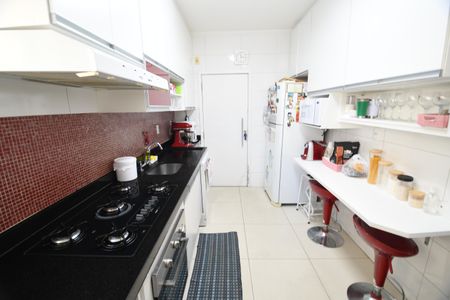 Apartamento à venda com 107m², 3 quartos e 2 vagasCozinha