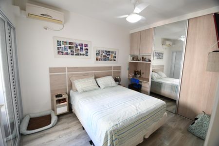 Apartamento à venda com 107m², 3 quartos e 2 vagasQuarto 3 - Suíte