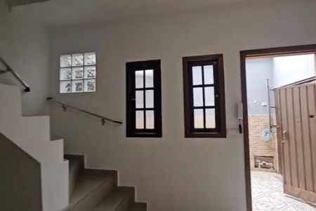 Casa à venda com 117m², 3 quartos e 2 vagas