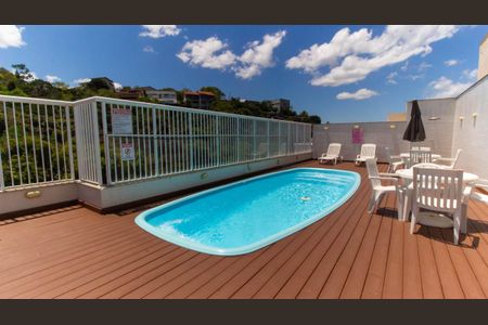 Apartamento à venda com 103m², 2 quartos e 1 vaga