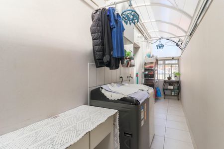 Casa à venda com 250m², 3 quartos e 3 vagasÁrea de Serviço