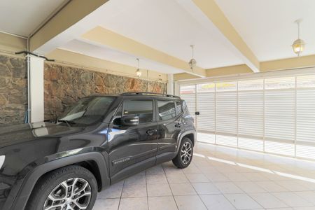 Casa à venda com 250m², 3 quartos e 3 vagasGaragem