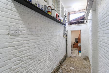 Casa à venda com 250m², 3 quartos e 3 vagasCorredor Lateral 