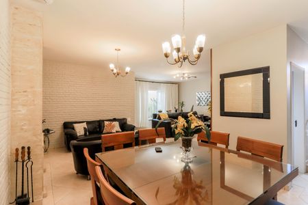 Casa à venda com 250m², 3 quartos e 3 vagasSala de Jantar