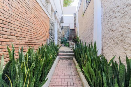 Casa à venda com 250m², 3 quartos e 3 vagasÁrea Externa 