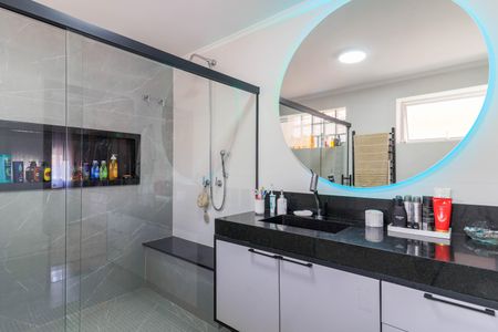 Casa à venda com 250m², 3 quartos e 3 vagasBanheiro da Suíte