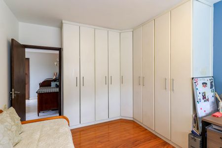 Casa à venda com 250m², 3 quartos e 3 vagasQuarto 2