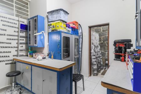 Casa à venda com 250m², 3 quartos e 3 vagasOficina