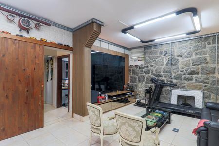 Casa à venda com 250m², 3 quartos e 3 vagasHome Theater