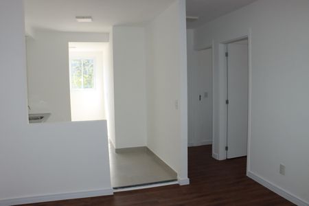 Sala de apartamento para alugar com 2 quartos, 52m² em Jardim de Lourdes, Embu das Artes
