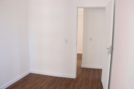Quarto 1 de apartamento para alugar com 2 quartos, 52m² em Jardim de Lourdes, Embu das Artes