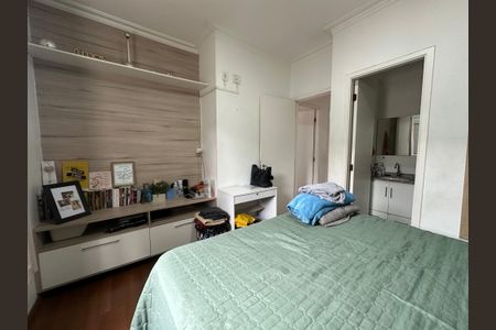 Apartamento à venda com 71m², 3 quartos e 2 vagasSuíte