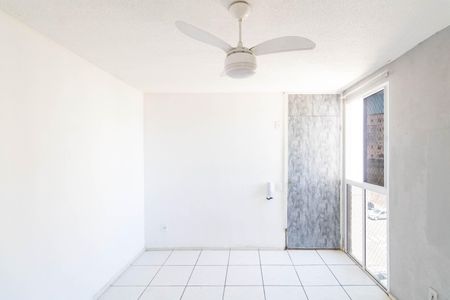 Apartamento para alugar com 43m², 2 quartos e sem vaga Apartamento para alugar com 43m², 2 quartos e sem vagaSala