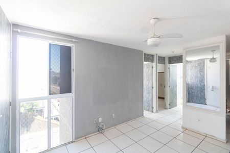 Apartamento para alugar com 43m², 2 quartos e sem vaga Apartamento para alugar com 43m², 2 quartos e sem vagaSala