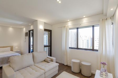 Sala de kitnet/studio à venda com 1 quarto, 39m² em Indianópolis, São Paulo
