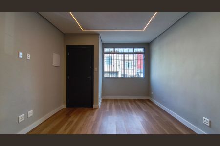 SalaSala de casa para alugar com 2 quartos, 80m² em Vila Monumento, São Paulo