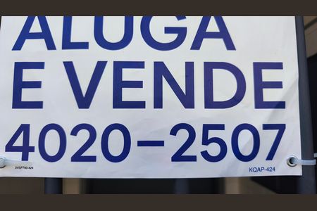 Plaquinha KQAP-424 de casa para alugar com 2 quartos, 80m² em Vila Monumento, São Paulo
