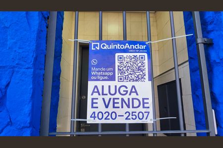 Plaquinha de casa para alugar com 2 quartos, 80m² em Vila Monumento, São Paulo