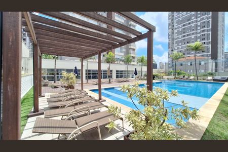 Apartamento à venda com 61m², 2 quartos e 2 vagasÁrea comum - Piscina