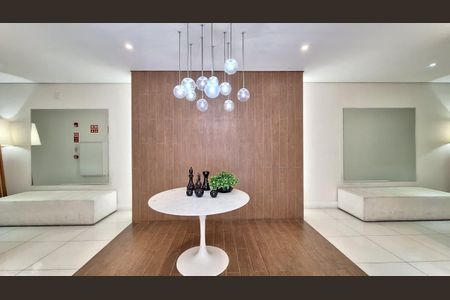 Apartamento à venda com 61m², 2 quartos e 2 vagasHall social