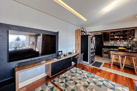 Sala de apartamento à venda com 3 quartos, 108m² em Vila Bertioga, São Paulo