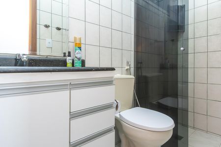 Apartamento à venda com 67m², 3 quartos e 1 vaga Apartamento à venda com 67m², 3 quartos e 1 vagaBanheiro Social