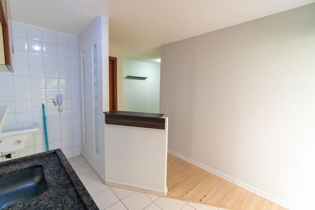 Apartamento à venda com 35m², 1 quarto e 1 vaga Apartamento à venda com 35m², 1 quarto e 1 vagaCozinha e Área de Serviço