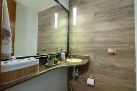 Casa de condomínio à venda com 480m², 4 quartos e 1 vaga Casa de condomínio à venda com 480m², 4 quartos e 1 vagaLavabo