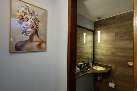 Casa de condomínio à venda com 480m², 4 quartos e 1 vaga Casa de condomínio à venda com 480m², 4 quartos e 1 vagaLavabo