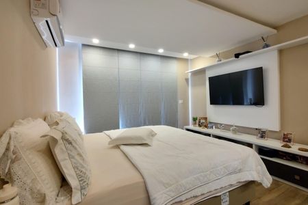 Casa de condomínio à venda com 480m², 4 quartos e 1 vaga Casa de condomínio à venda com 480m², 4 quartos e 1 vagaSuíte