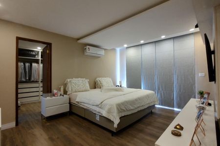 Casa de condomínio à venda com 480m², 4 quartos e 1 vaga Casa de condomínio à venda com 480m², 4 quartos e 1 vagaSuíte