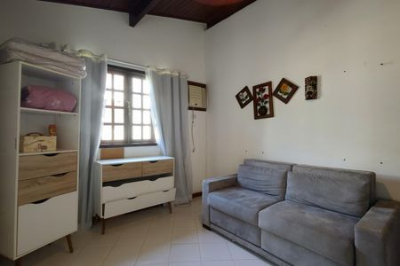 Casa de condomínio à venda com 480m², 4 quartos e 1 vaga Casa de condomínio à venda com 480m², 4 quartos e 1 vagaQuarto de Serviço