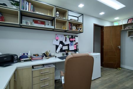 Casa de condomínio à venda com 480m², 4 quartos e 1 vaga Casa de condomínio à venda com 480m², 4 quartos e 1 vagaSuíte 3