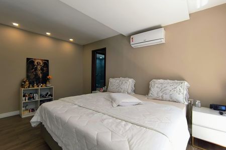 Casa de condomínio à venda com 480m², 4 quartos e 1 vaga Casa de condomínio à venda com 480m², 4 quartos e 1 vagaSuíte