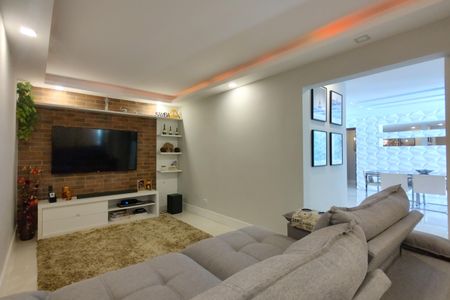 Casa de condomínio à venda com 480m², 4 quartos e 1 vaga Casa de condomínio à venda com 480m², 4 quartos e 1 vagaSala de TV