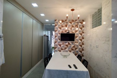 Casa de condomínio à venda com 480m², 4 quartos e 1 vaga Casa de condomínio à venda com 480m², 4 quartos e 1 vagaCozinha - Armários