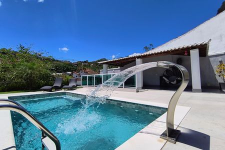 Casa de condomínio à venda com 480m², 4 quartos e 1 vaga Casa de condomínio à venda com 480m², 4 quartos e 1 vagaPiscina