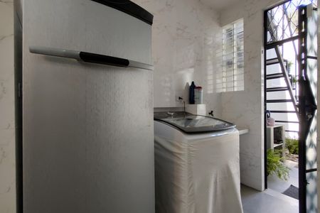 Casa de condomínio à venda com 480m², 4 quartos e 1 vaga Casa de condomínio à venda com 480m², 4 quartos e 1 vagaÁrea de Serviço